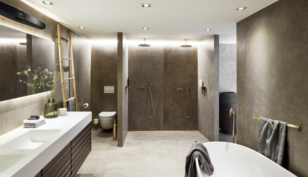 reframe 2 soap shelf toilet brush floor toilet paper HighLine colour bespoke Towel bar brass web