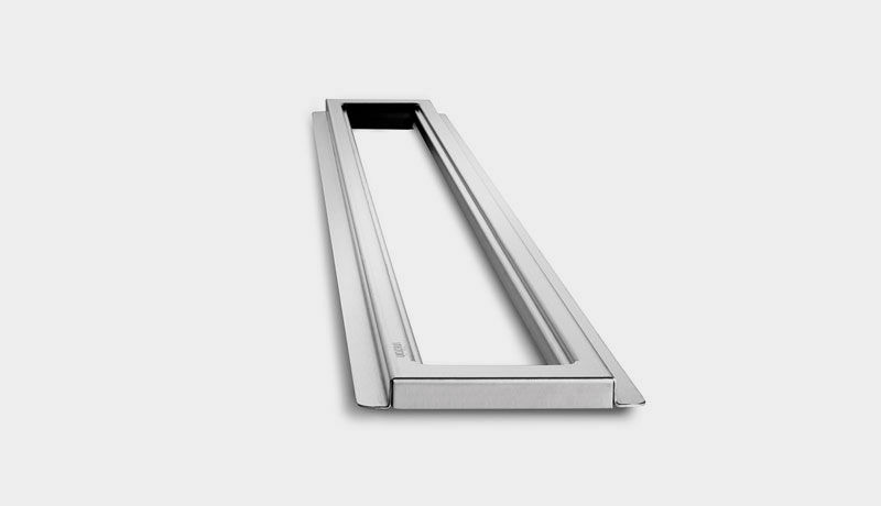 35000308_155046307_A ClassicLine ram, friliggande