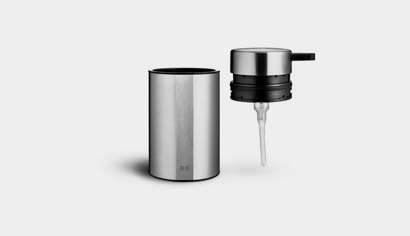 7142_774393705_A+ Reframe, tvålpump vägghängd, mässing